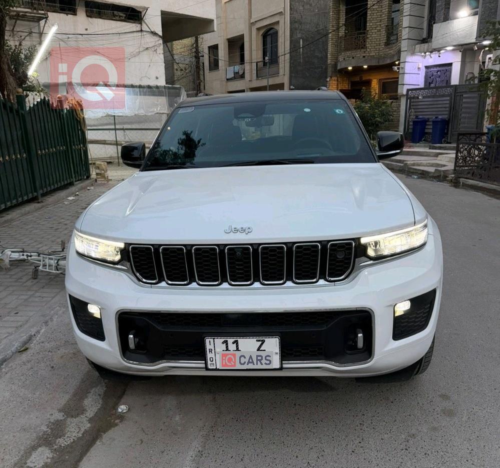 جیپ گراند شیرۆکی